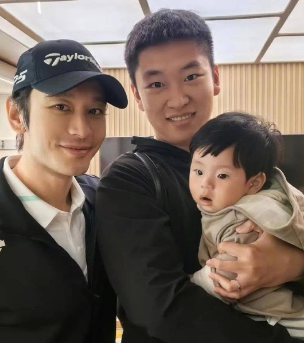 武汉股票配资公司 祖孙三代共用一张脸